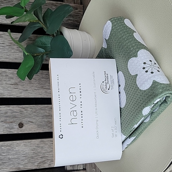 Haven QUICK DRY White Floral Green Tea Towels set of 2 - Picture 9 of 12